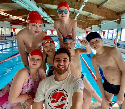 🏊🏻‍♂️ Akademia Pływania Dragon, Pływanie, Nauka Pływania, Szkoła Pływania, Klub Sportowy, Pływanie Gdynia, Pływanie Karwiny